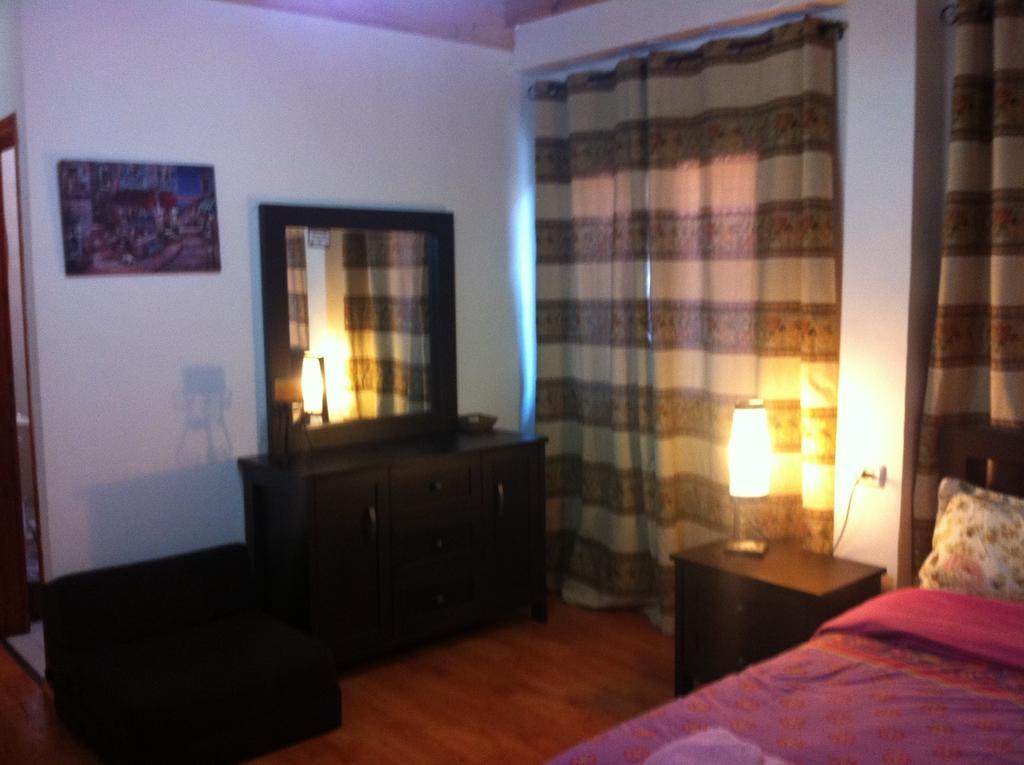 Blueberry Rooms Qaşrīn Стая снимка