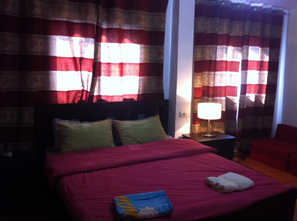 Blueberry Rooms Qaşrīn Екстериор снимка